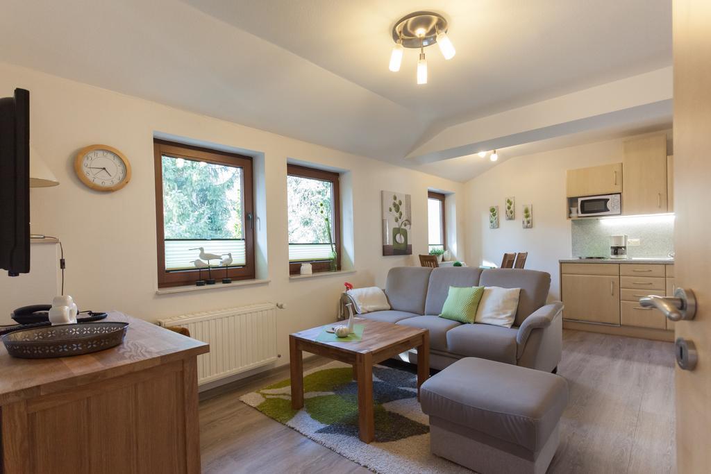 Haus Alexandra Inkl Meinecard Plus Виллинген Экстерьер фото